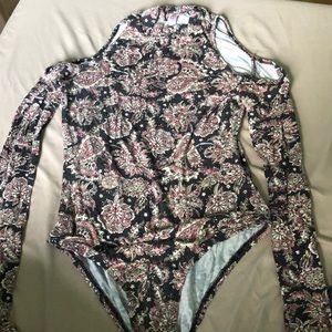 Body suit shirt with exposed shoulders